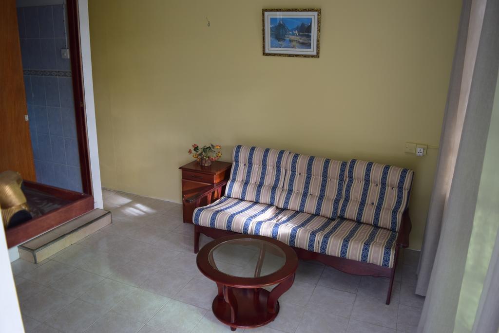 Mauri Holidays 'Budgeted Apartment' La Gaulette Rom bilde
