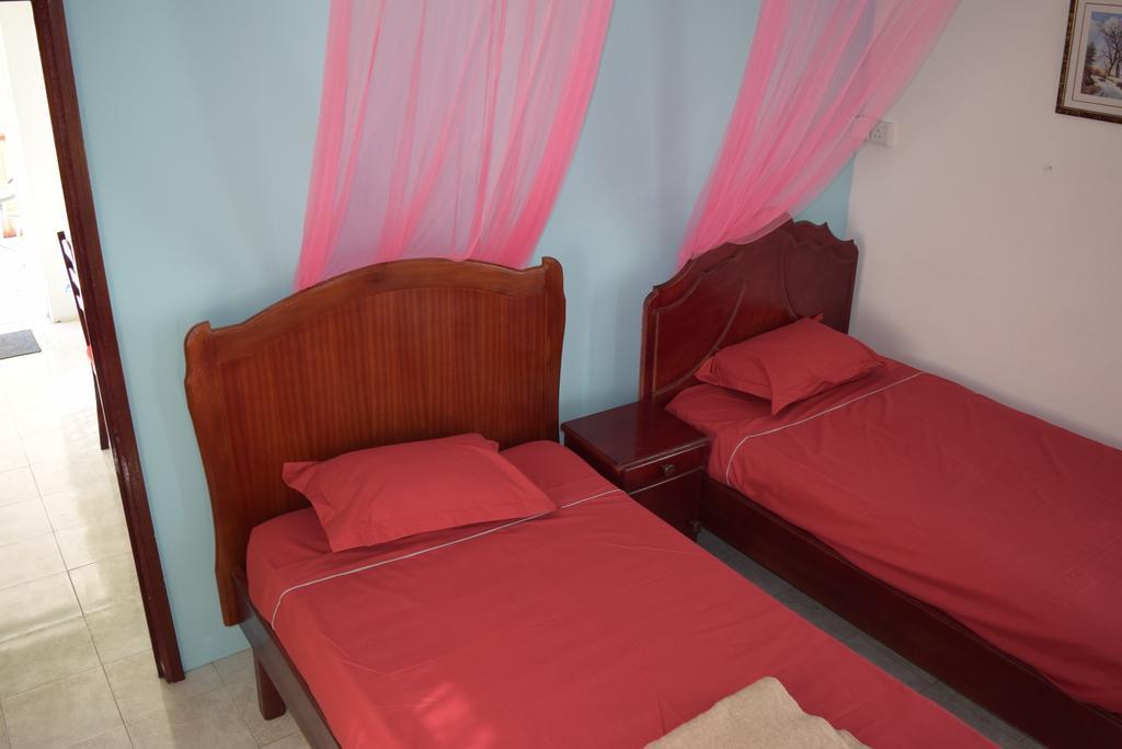 Mauri Holidays 'Budgeted Apartment' La Gaulette Rom bilde