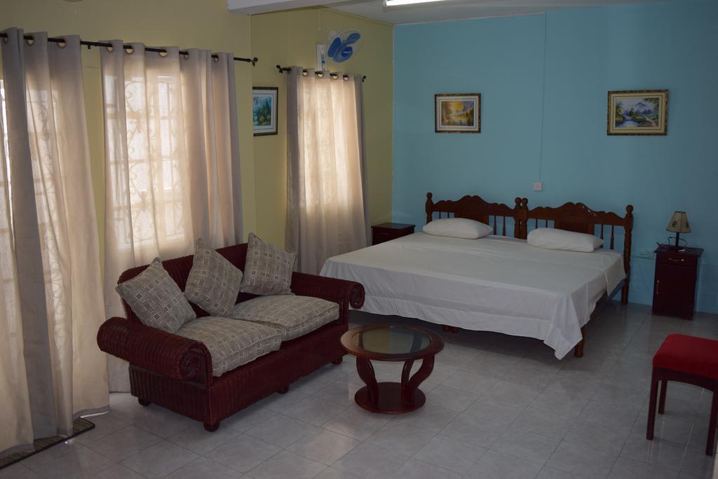 Mauri Holidays 'Budgeted Apartment' La Gaulette Rom bilde